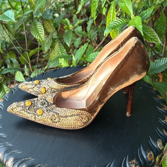 Pollini beaded crushed velvet heels, size 39.5 (9 US) - Picture 4 of 9